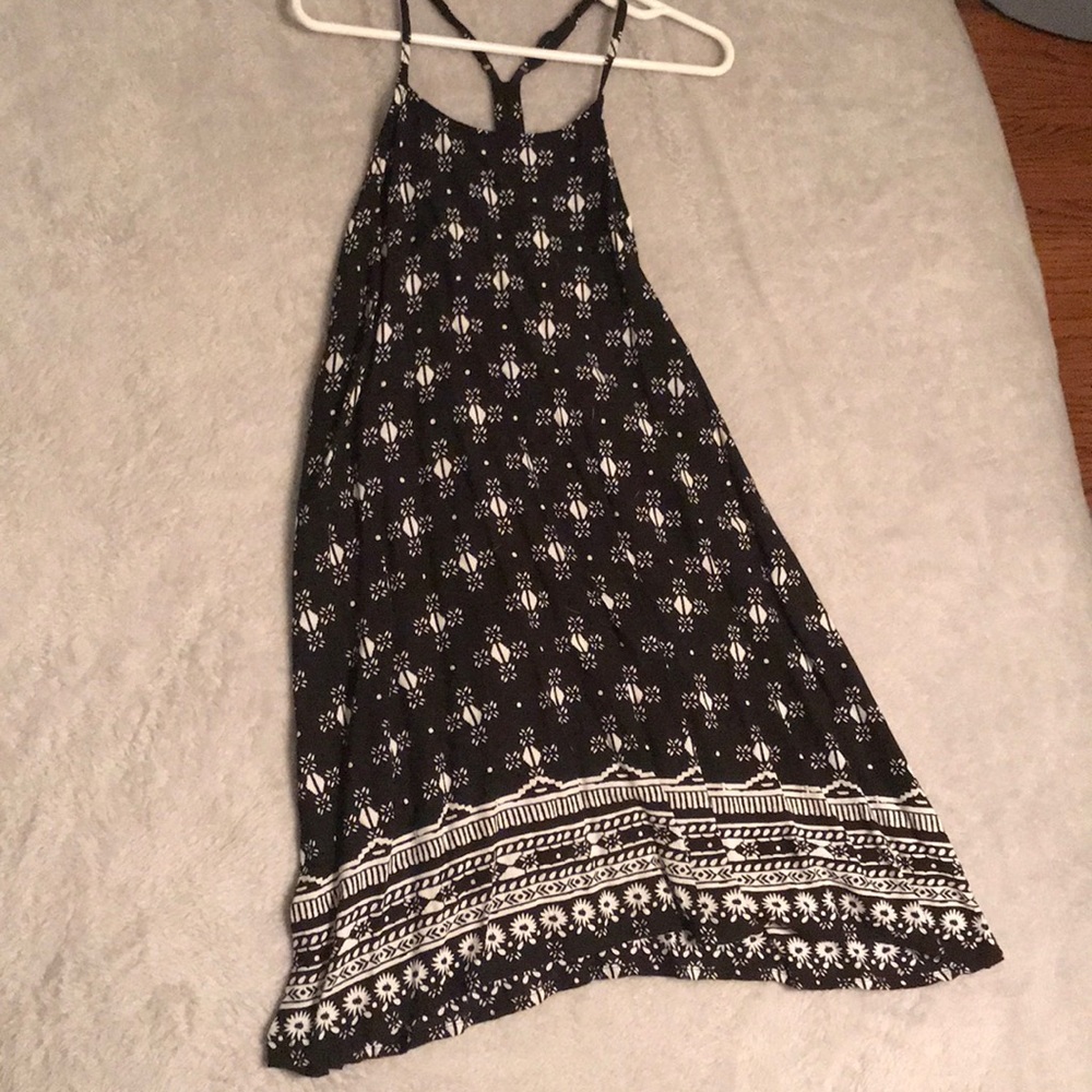 Black halter top with white design